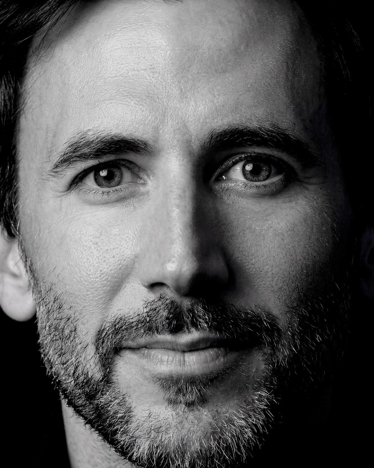 Jeronimo Tani. Portrait in black and white.